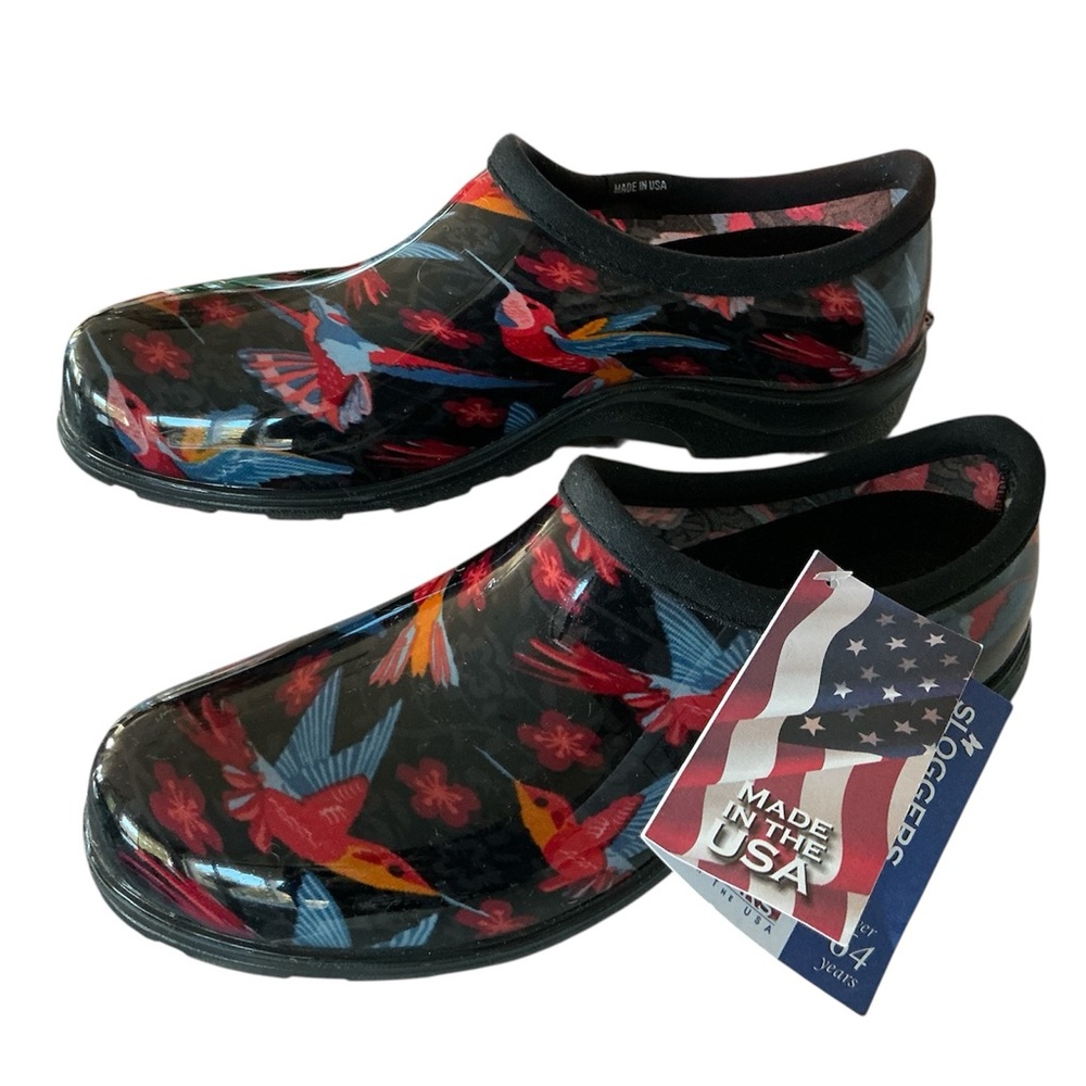 Waterproof Floral Bird Print Clog Mule - Black/Red